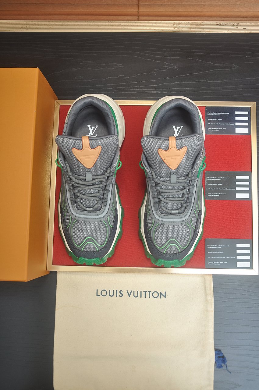 Louis Vuitton Low-Top Lug Sole Sneakers — front