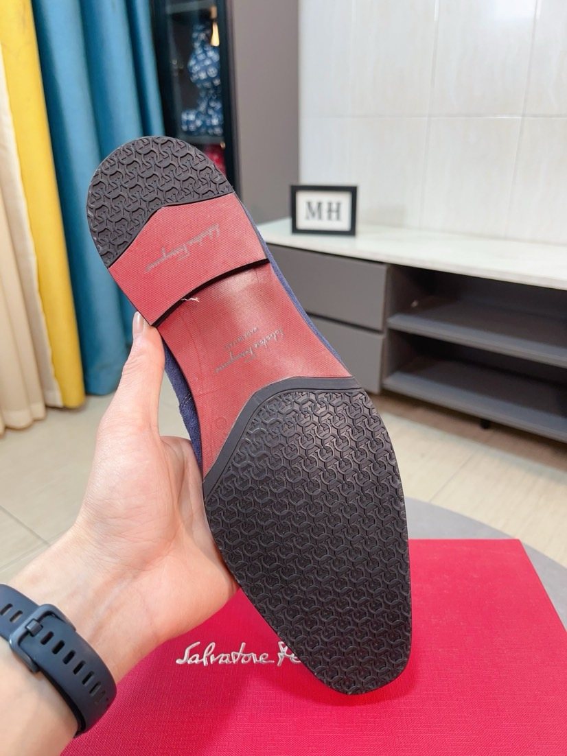 Ferragamo Blue Bit Loafers — detail