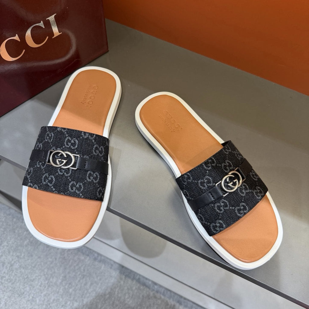 Gucci Patterned Strap Slide Sandals — front