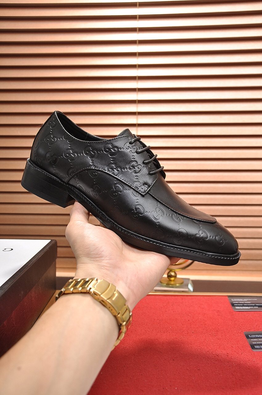Gucci Cap-Toe Lace-Up Dress Shoes — side